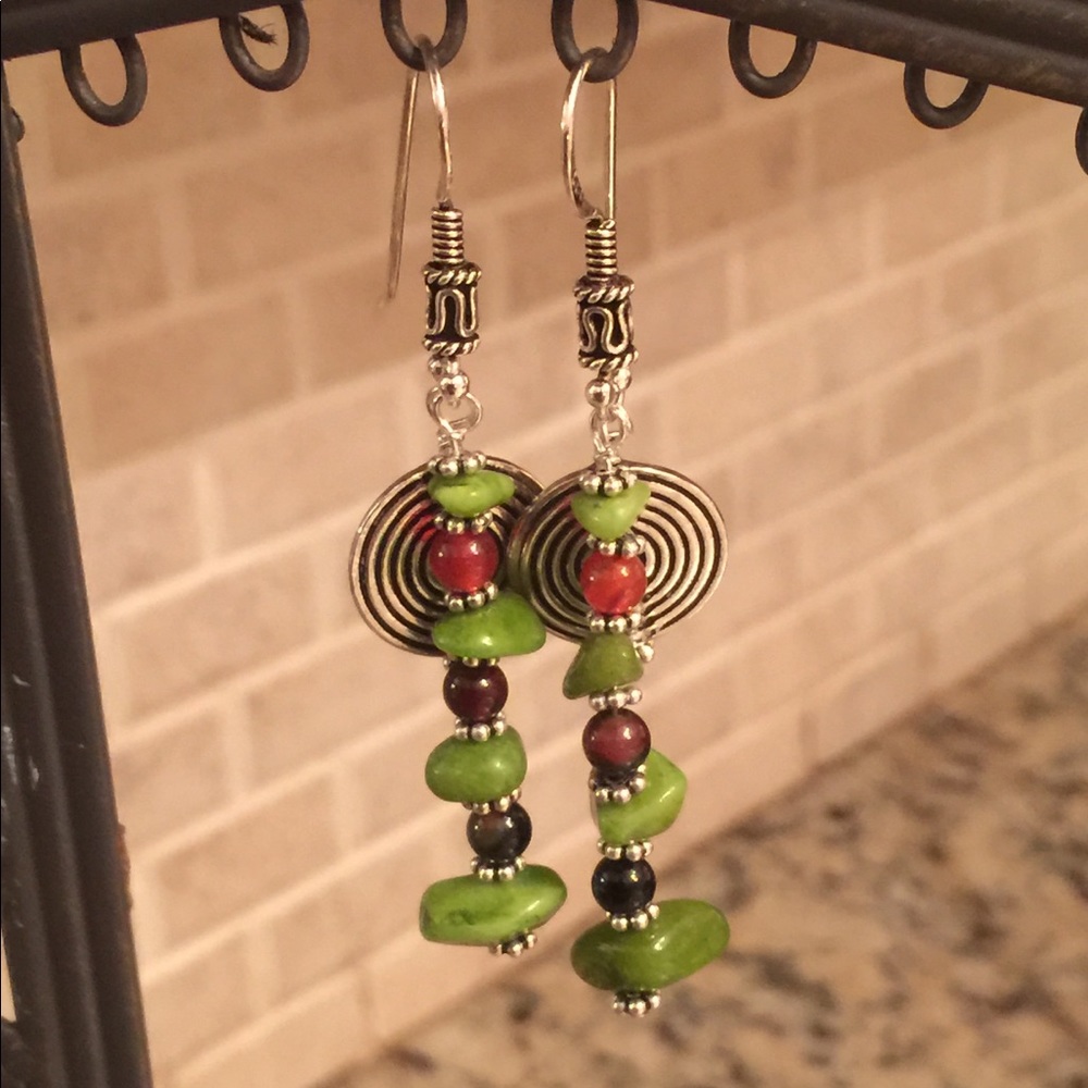 Sterling silver and agate dangle earrings